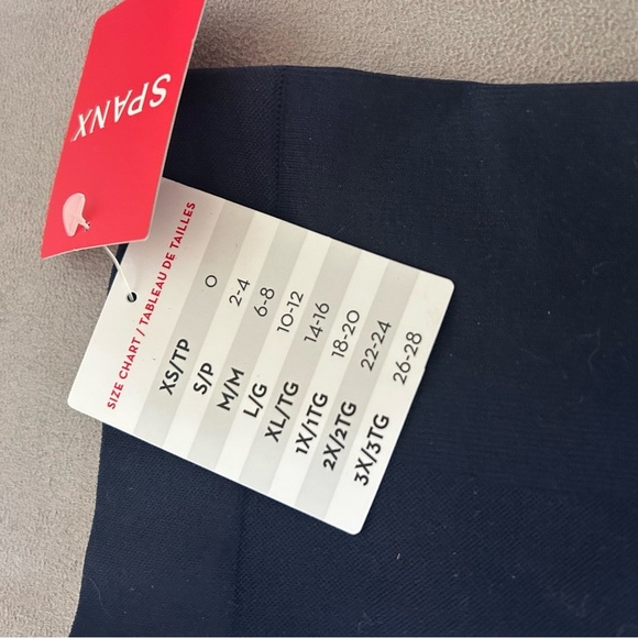 NWT SPANX High-Waisted Lamn Leggings Shapewear -Port Navy - Picture 2 of 8